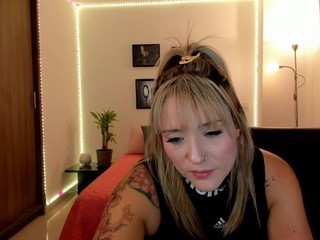 Allyssondiaz nude on cam – live sex chat