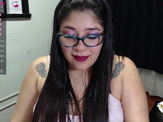 Andrea, ? nude on cam – live sex chat