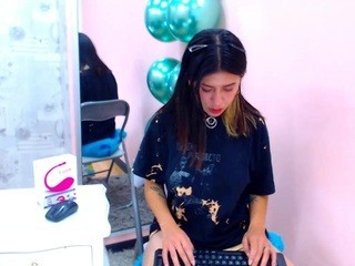 Dakota-storm nude on cam – live sex chat