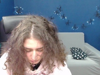 Dinfloradin nude on cam – live sex chat