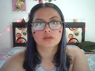 Dulceteen nude on cam – live sex chat