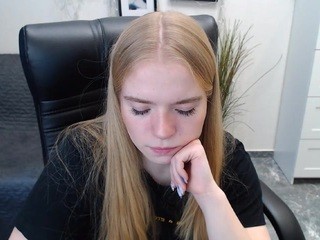 ?, chloe-becker? nude on cam – live sex chat