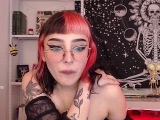 ?, ?Emma?? nude on cam – live sex chat
