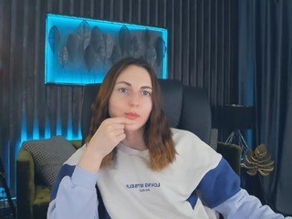 jekkiemoon on cam for live sex chat