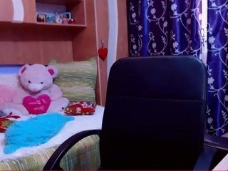 joyfuluntamed on cam for live sex chat