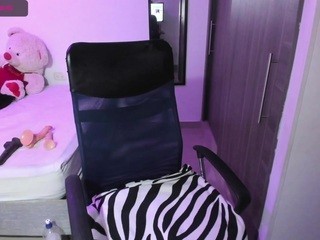 Karol-bigass nude on cam – live sex chat