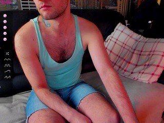 kevin-gorgeous on cam for live sex chat