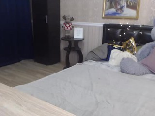 Kiradreams nude on cam – live sex chat