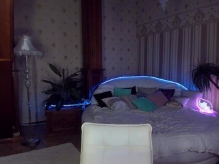 KittiLiza nude on cam – live sex chat