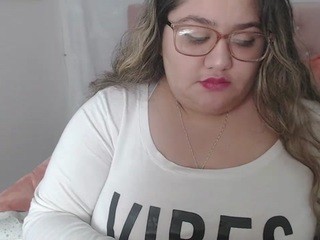 Lau, ♥ on cam for live sex chat