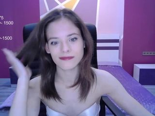 Laurablan nude on cam – live sex chat