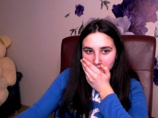 Lizzie-knight nude on cam – live sex chat