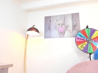 MissNiley nude on cam – live sex chat