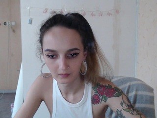 Nice-shark nude on cam – live sex chat