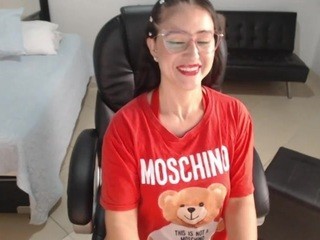 samanthalusth on cam for live sex chat