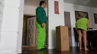 She dropped the towel again at the delivery man