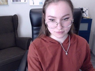 Sweet-banny nude on cam – live sex chat