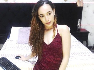 Zanamii nude on cam – live sex chat