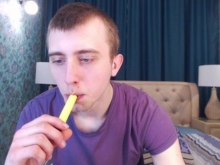Adamyork1 nude on cam – live sex chat