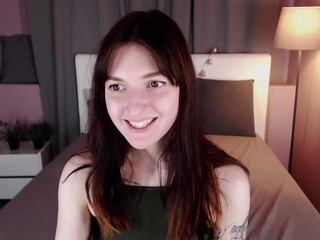 Hot-sugar-baby nude on cam – live sex chat