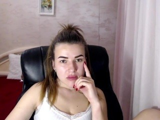 Junglejulia nude on cam – live sex chat
