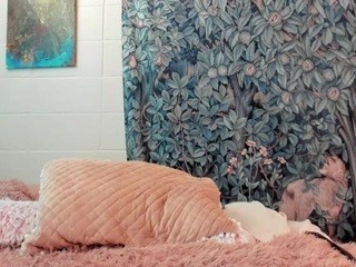 Kayyybabiii nude on cam – live sex chat