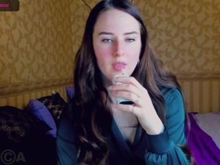 Kellayla nude on cam – live sex chat