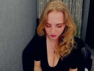 Lunaastar nude on cam – live sex chat