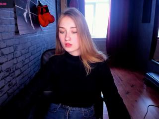 Paulinemalone nude on cam – live sex chat