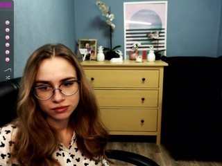 PIPER nude on cam – live sex chat