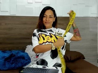 Rusellenicol nude on cam – live sex chat