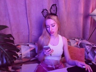 Bellasvenson nude on cam – live sex chat