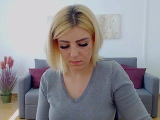 Crazychrisy nude on cam – live sex chat