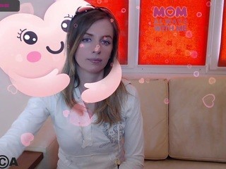 Dolcestella nude on cam – live sex chat