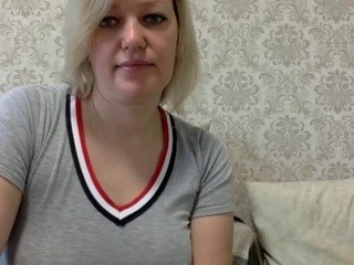 Juliesky nude on cam – live sex chat