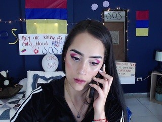Sophie-simpsons nude on cam – live sex chat