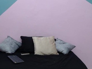Aliicee-sweet nude on cam – live sex chat