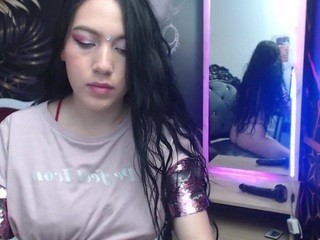 Annie-Brownn nude on cam – live sex chat