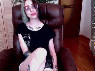 Eeveemoon nude on cam – live sex chat
