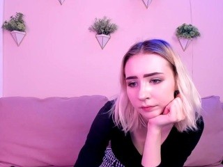 SkyCamila nude on cam – live sex chat