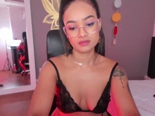 Sophy Cute nude on cam – live sex chat