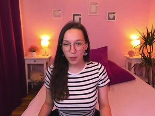Alice-Ross nude on cam – live sex chat
