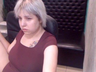 AshleyYong nude on cam – live sex chat