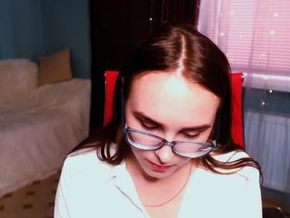 Feral-Cherry nude on cam – live sex chat