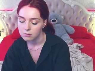 LunaaSkyy nude on cam – live sex chat