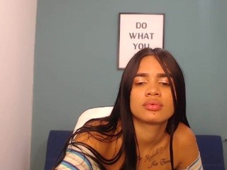 Melissaa-kitten nude on cam – live sex chat