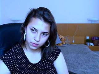 Teri-Sims nude on cam – live sex chat