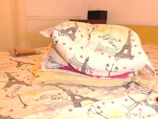 Yaren-karim nude on cam – live sex chat