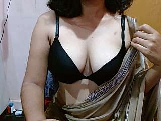 aahna33 naked stripping on cam for live sex video chat
