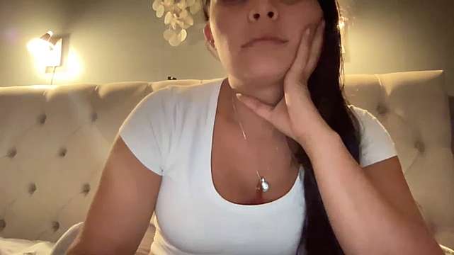 aleksandra27 naked stripping on cam for live sex video chat